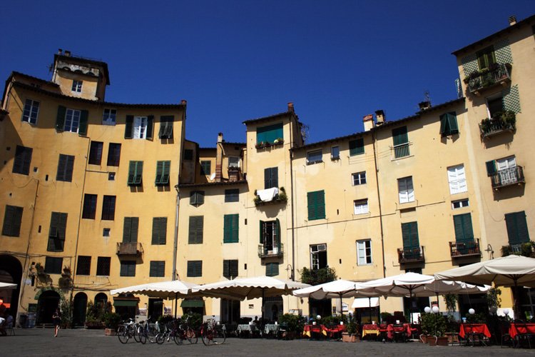 lucca